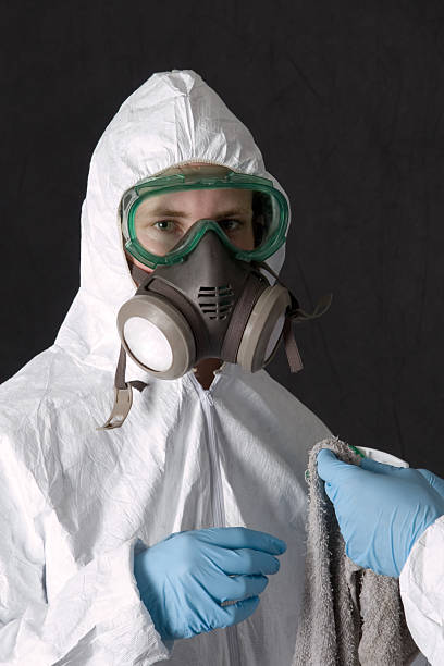 Best Airborne Mold Testing  in Livonia, MI